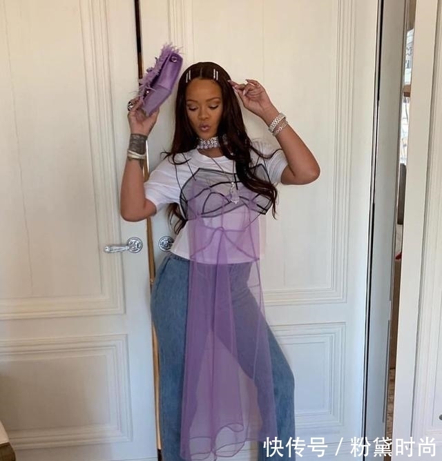水晶鞋 你的鞋子闪到我眼睛了,请问哪买的?