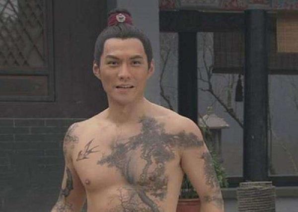 标准|《水浒传》里的李师师,为什么会喜欢燕青?