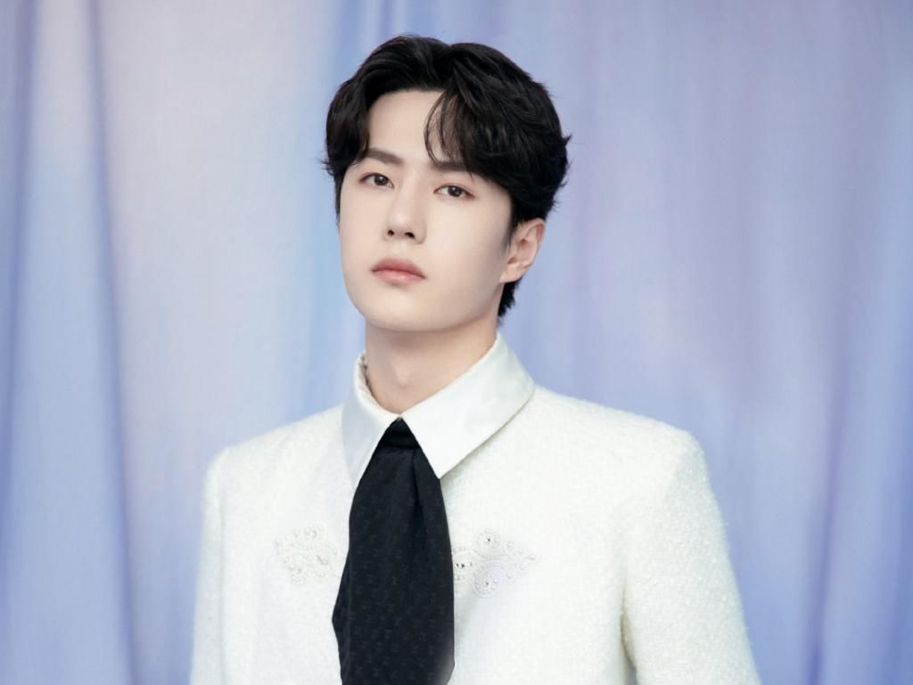  疑似|王一博上综艺鼻音重，疑似又生病了，一个多月身体响起三次警告！