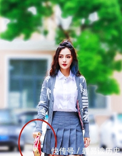 官宣定档 《心动的信号4》路透,baby参加,手里的东西亮了,不愧是你