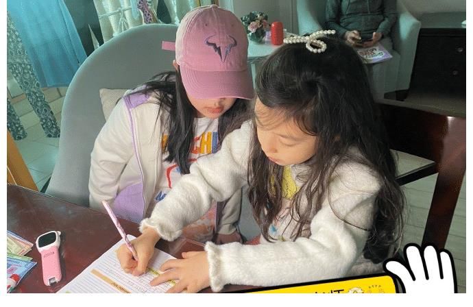 吴尊晒《爸爸去哪儿5》汶莱聚会照!NeiNei给小泡芙补习,嗯哼缺席了