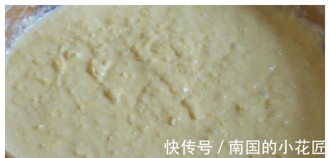 面糊|降温了，玉米别再蒸发糕了，教你一个简单做法，比面包还好吃