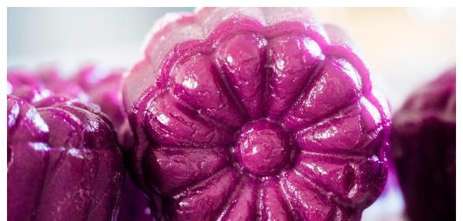 小月饼|不用放油，不用加水，紫薯这样吃，香甜可口，越吃越瘦