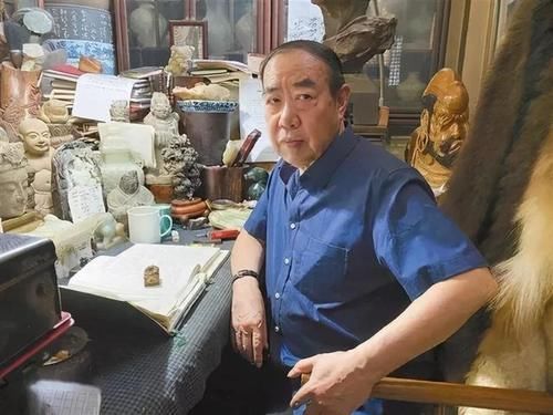 羿光$贾平凹《暂坐》:经济不好的城市饭馆多,混得艰难的男人关心政治