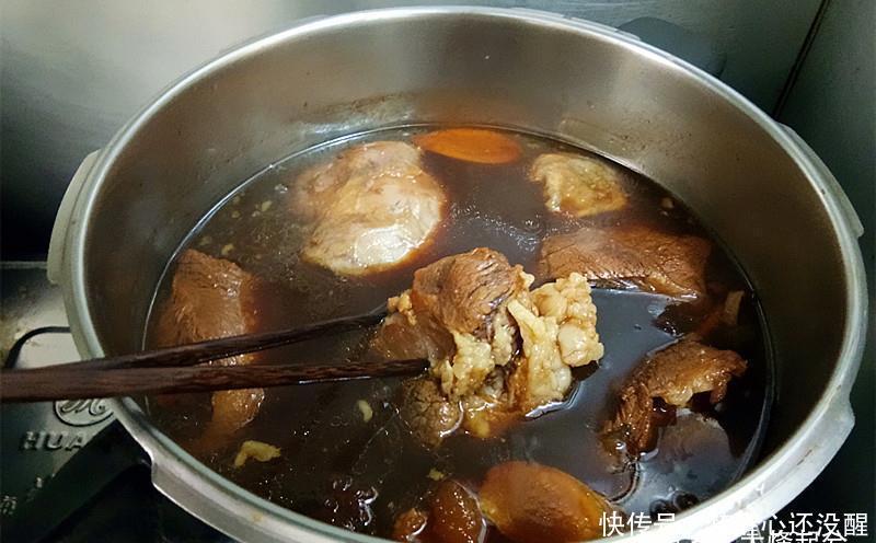 京味酱牛肉,酱香浓郁,瘦而不柴,记住几个窍门,在家也能做