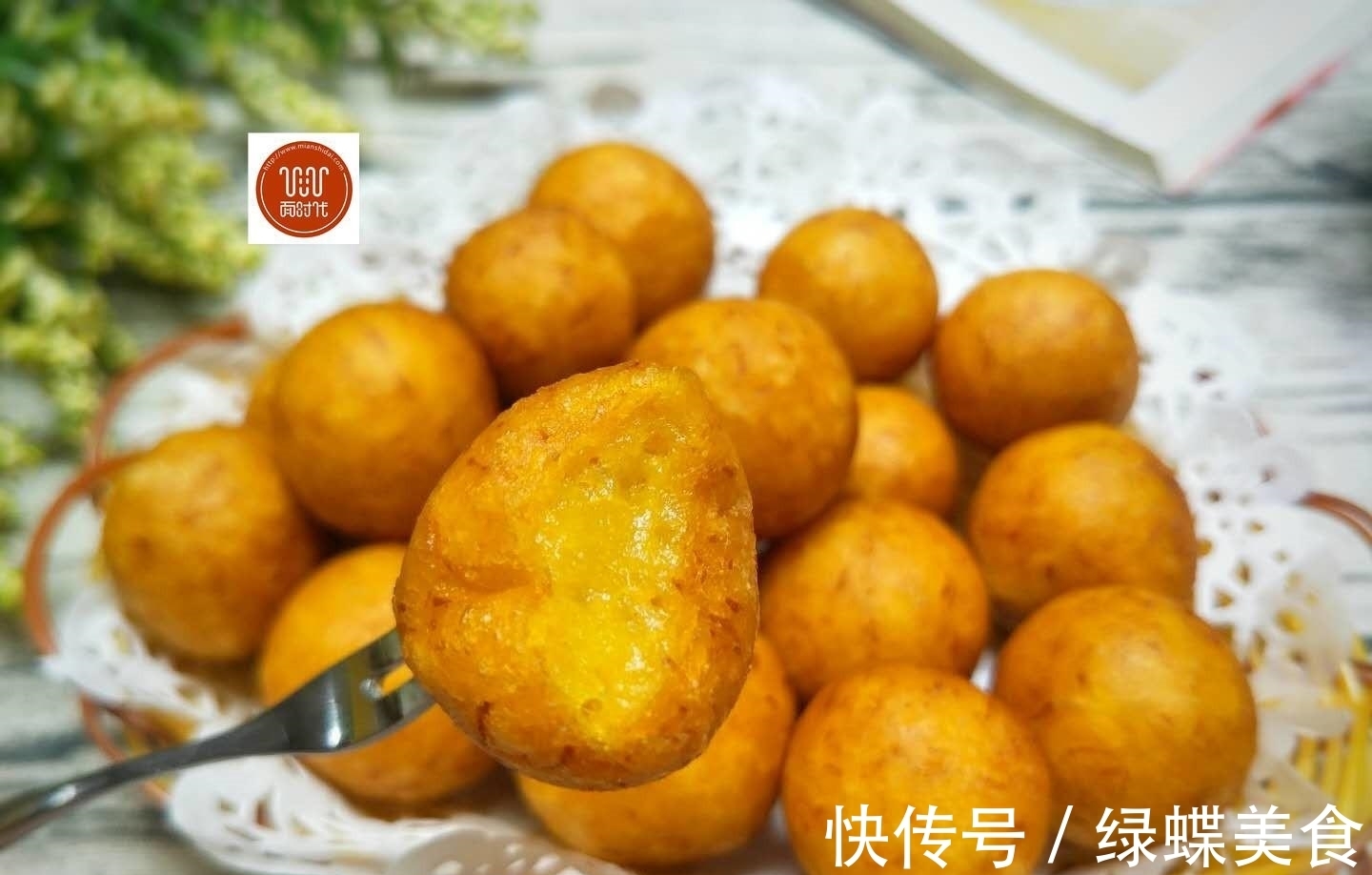 丸子|南瓜不要煮粥喝了,教你个新吃法,做出来比鸡米花都好吃!