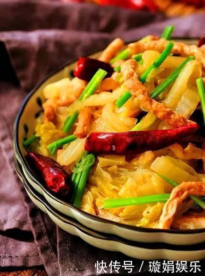 女性不想老太快,三种美食换着吃,排毒清肠,