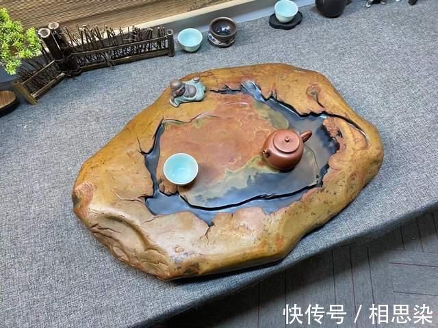 极品@这才是“极品”美石,好皮色+好雕工,刻成茶盘后美的不可思议