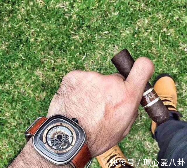游泳|月薪3千多入手N厂复刻劳力士价值几何？剖析复刻表背后答案！