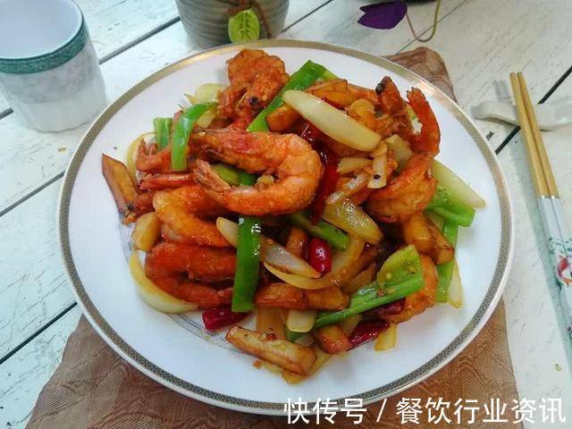 美食推荐:豆筋烧五花肉,法式烩牛肉,蜜香鸡腿,大虾土豆条