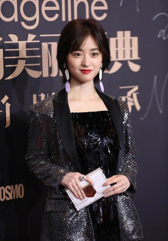 上海只有6度,女星却无惧寒冷斗艳,PS前后