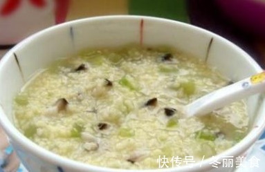 秋季应该多喝这8款小米粥，健脾暖胃，营养丰富，大人小孩都适合