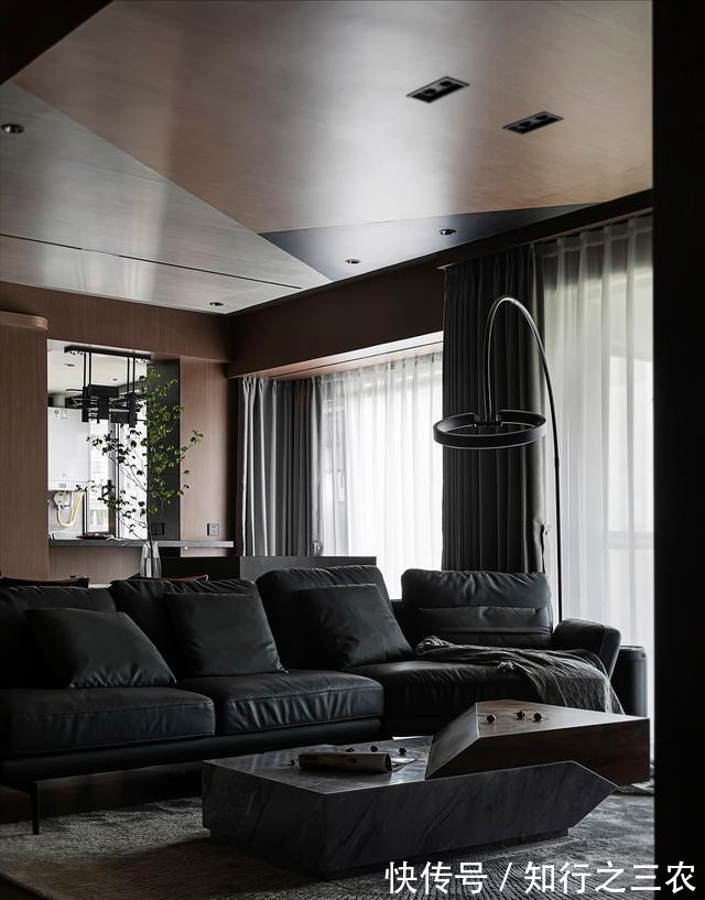 吊顶|139㎡工业风四室,三色拼木饰面+几何吊顶的趣味设计!