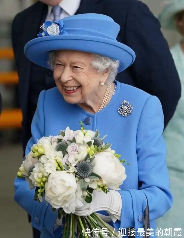 乐福鞋 平底鞋的好,连讲究的英国女王都抗拒不了,更何况我们呢