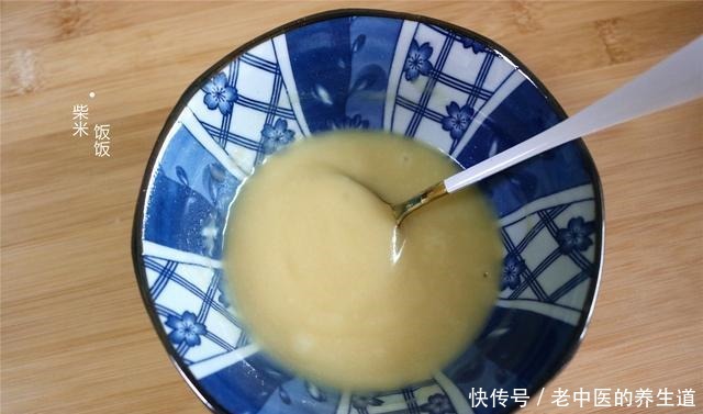 发面饼还可以这样做,大空心,加上自己爱吃的菜,人人喜欢