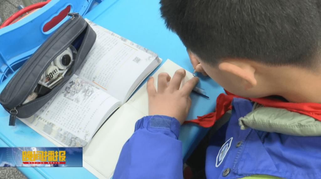  张张|小学生手绘二维码，张张扫出古诗词