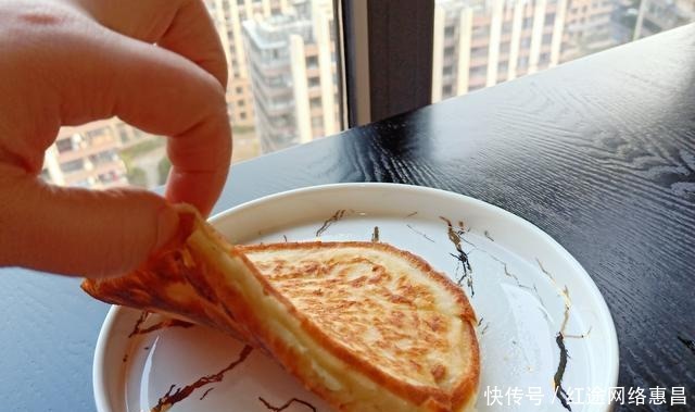 1碗面粉1个蛋,不蒸不烤真简单,又香又软,全家抢着吃