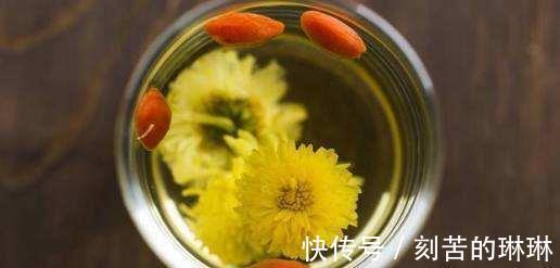 素食|豆制品是高血脂“发物”提醒缓解血脂升高，3种素食建议少吃