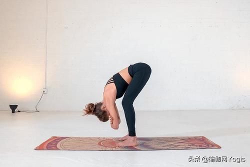 左脚|身体僵硬是衰老的前兆!9个瑜伽体式让你的身体逆转衰老