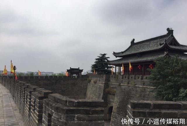 专家|村民挖出大量“金砖”,上交成一级国宝,专家:每户奖励200元