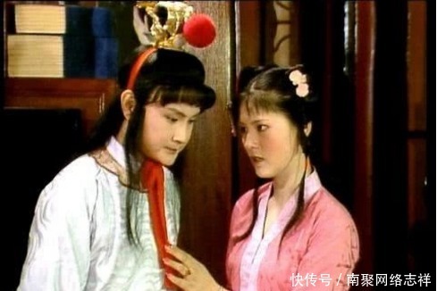 背礼|贾宝玉和袭人做出背礼之事?其实只是曹雪芹的障眼法罢了