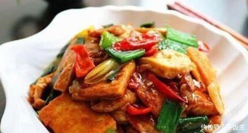 美食:胡萝卜玉米鸡汤,黄豆焖排骨,鱼香豆腐,脱骨皋比凤爪