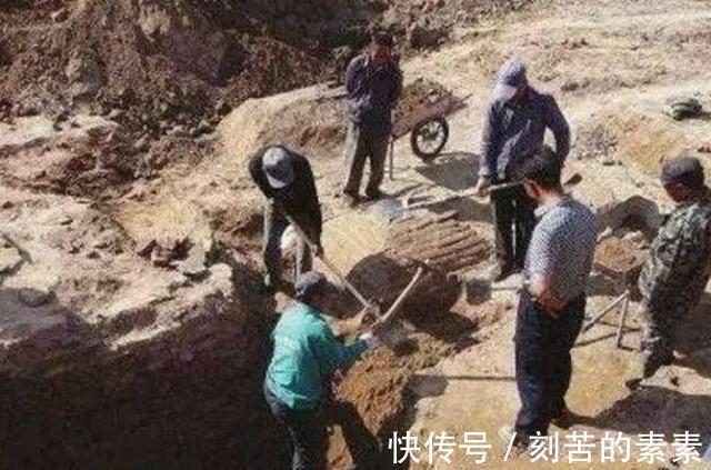 才子|从权贵到落魄才子, 用尽一生写出世间百态, 死后被人剖坟掘尸