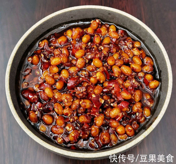 可口好上手的自制黄豆酱，再也不担心吃不上饭了