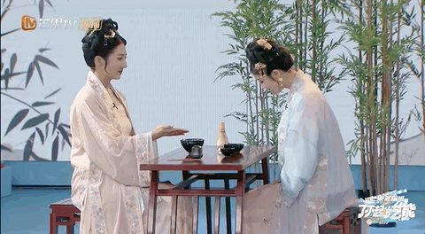 邵明明|汉服又出圈了,国风传统给我火!