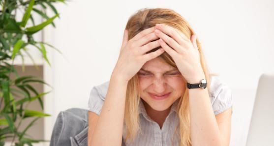 月经周期|更年期的女性,月经常常会发出3个暗示,做好3件事可平稳度过!