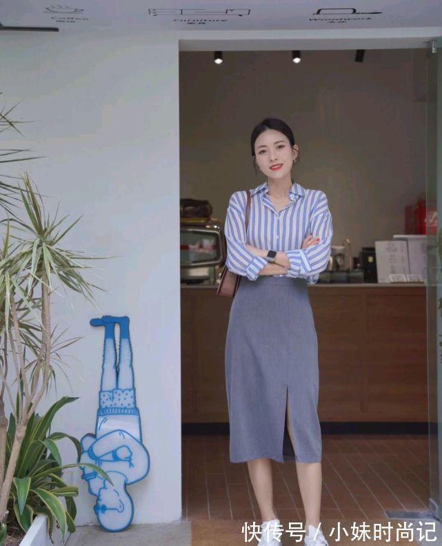 波点|成熟女人的早秋穿搭如何搭配?可以选择简约款,呈现出优雅大方