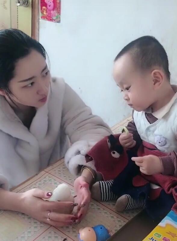 二胎|姐弟相差20岁,男友第一次上门后提分手,多“谢”弟弟的恶作剧