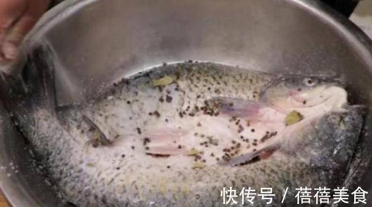 腌腊鱼洗还是不洗?很多人弄不清楚,难怪做出来不正宗,教你方法