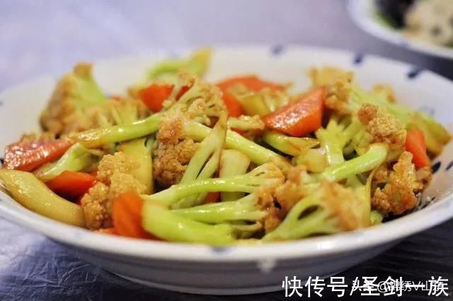 天冷了,我家最爱吃这12道菜,好吃又省事,儿子吃得津津有味