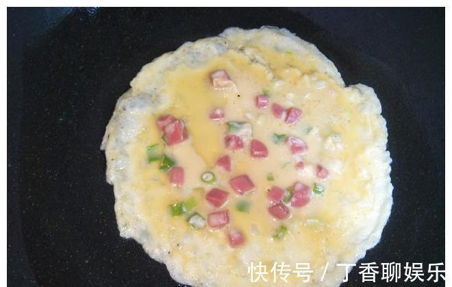 营养|宝妈做给孩子的早餐饼，好吃又营养，学会不用买早餐了