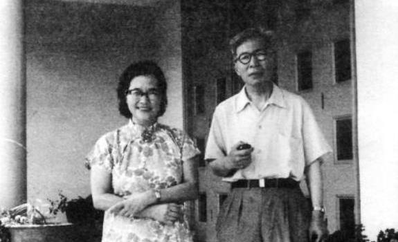 去世#鲁迅面前的她谦称“学生”,鲁迅去世后,她用半辈子时间骂鲁迅!