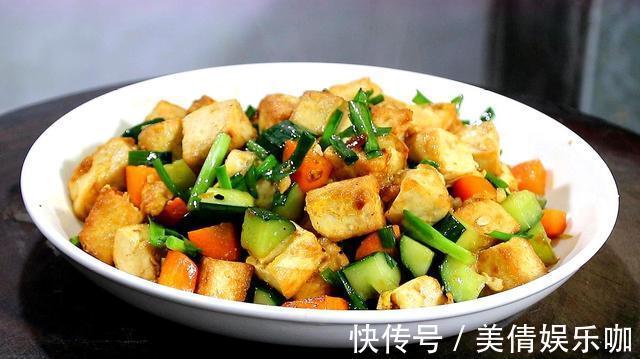 黄瓜|教你营养美味的黄瓜焖豆腐,解馋下饭超好吃,一起来大快朵颐吧