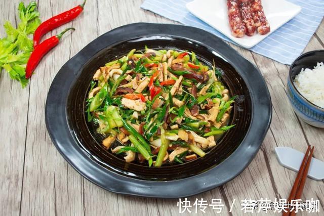 詹姆士|这菜太省心了！随手一炒超级下饭，盘它