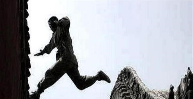 飞贼|最后的女飞贼拜和尚为师,曾用轻功盗取巨款,享年24岁