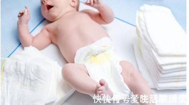 新生儿|新生儿拉完臭臭后,用水洗好还是纸巾擦?正确的方式是这个