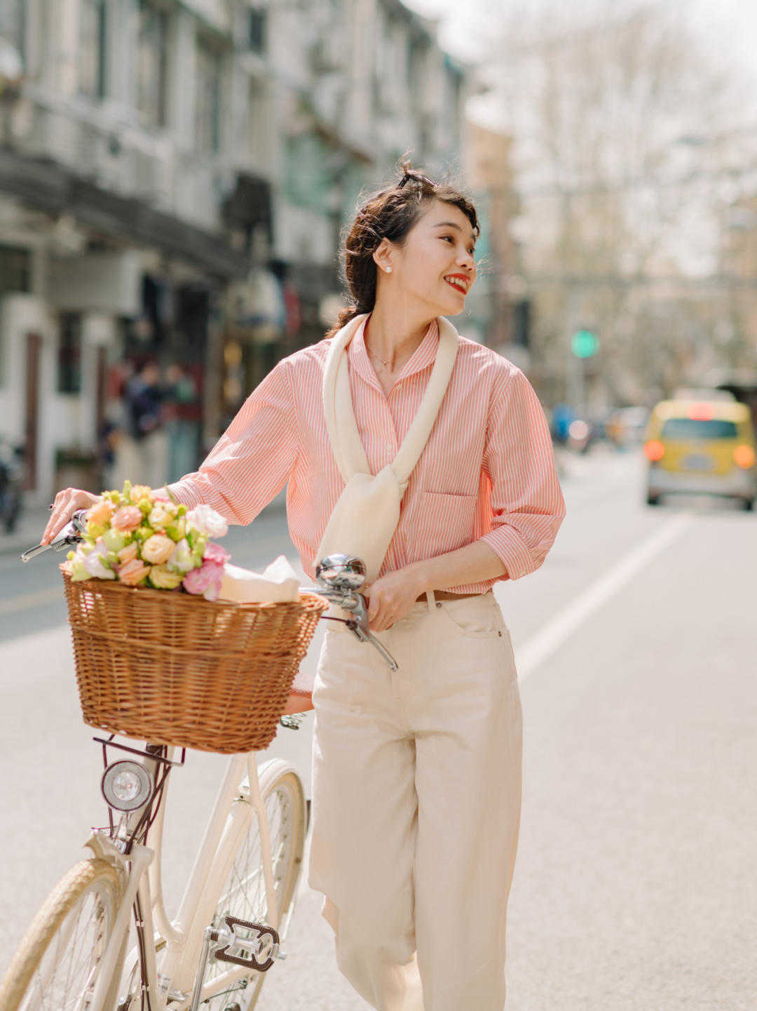 有气质 寒冬腊月的简约冬季穿搭,颜色不挑人,时尚又有气质