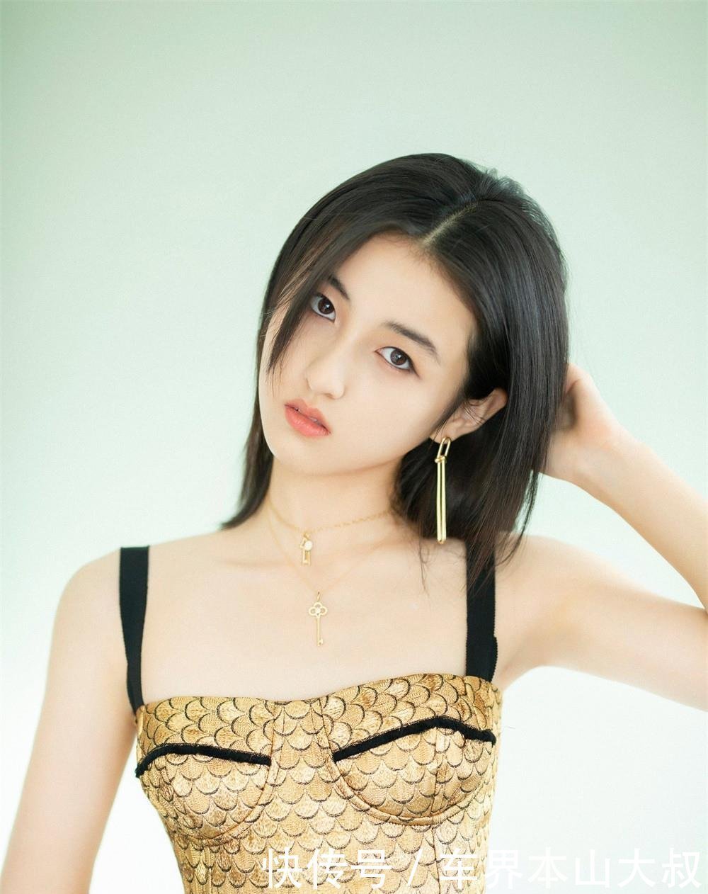 杨幂|“低马尾”失宠了!2020年这4种“发型”最流行,八成女生都适合