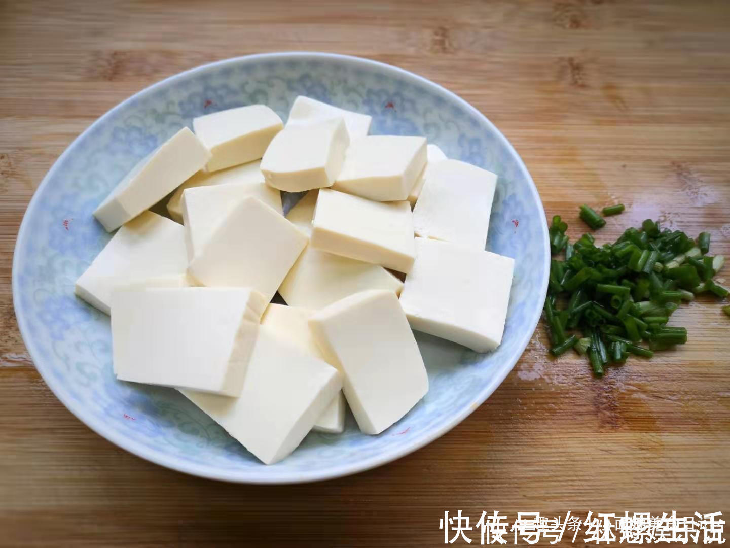 小面姨|早餐别出去买了，2个鸡蛋一块豆腐，快速又营养，全家都喜欢！