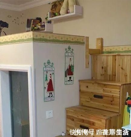 收纳|40平两房,装修不到十万,进门就厨房,次卧在半空中,见过吗