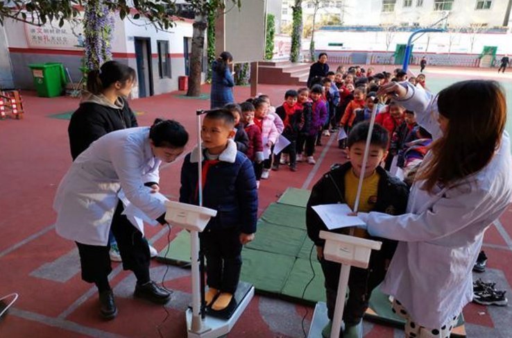 睡眠时间|“你家娃身高算高?算矮?”2021年儿童身高表出炉,对照一下