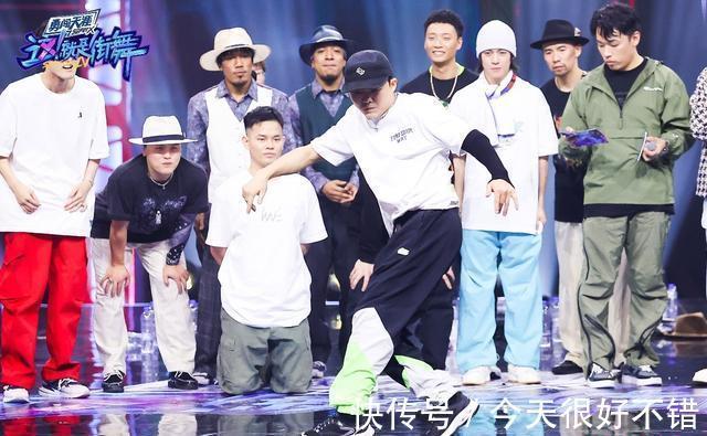 《这就是街舞》:张艺兴连赢2轮却被反超!他其实输的一点都不冤