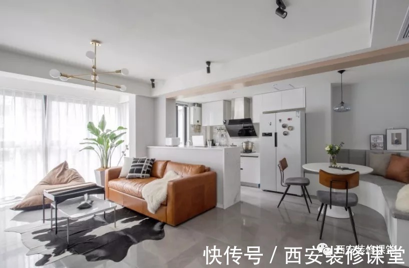 开阔|沙发墙开窗或者砸墙,放大整个空间