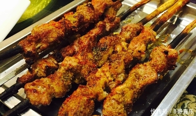 菜花|10个人点了12个菜花了600块,吃一顿顶一天这钱花的真值