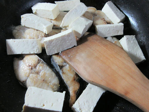 不贵|“它”比鲫鱼刺少,比黑鱼营养,比甲鱼肉多,价格不贵却很少有卖