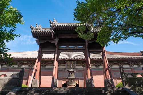 山西大同这座寺庙，历史超过千年，仍保留辽金古建筑